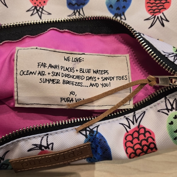 Pura Vida Pineapple Bag - Picture 5 of 6